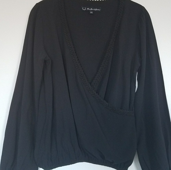 FOR LOVE & LEMONS Surplice Front Long Sleeve Top In Black XS. - Picture 3 of 6